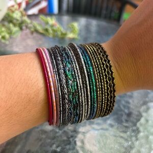 24 multicoloured Indian ring bracelets